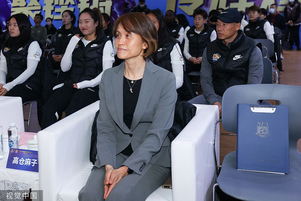 同时，;泡芙小姐张歆艺在影片中的婚纱造型也首度曝光